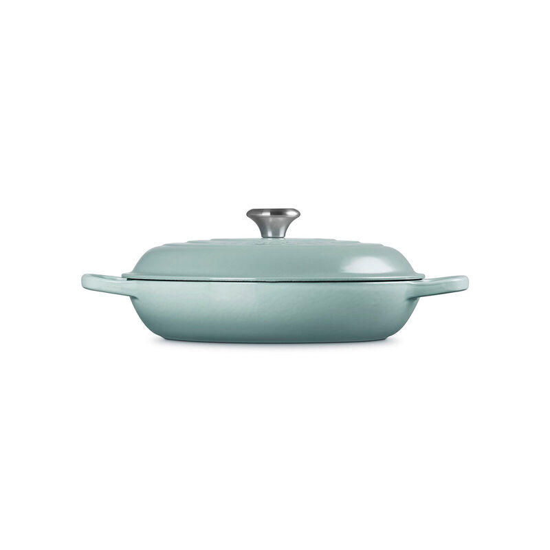 Le Creuset Signtature Cast Iron Shallow Casserole 30cm image number 45